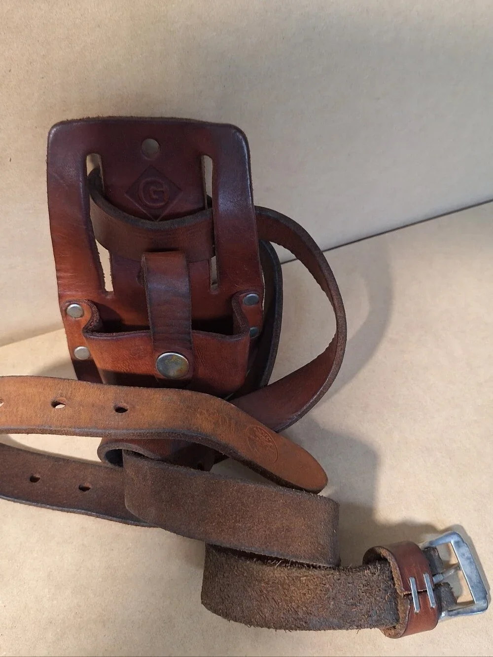 Leather Holster (77CS) Holder For 77 Series Telecom Tone Generators/5201 Belt